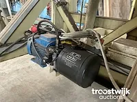 Kistenkantelkaar met transportband - afbeelding 16 van  16