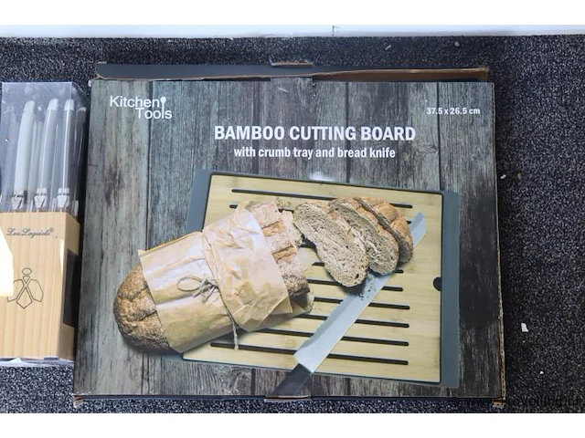 Kitchen tools broodsnijplank incl. broodmes & lou laguiole steakmessen met houten blok - 2 stuks - afbeelding 2 van  7