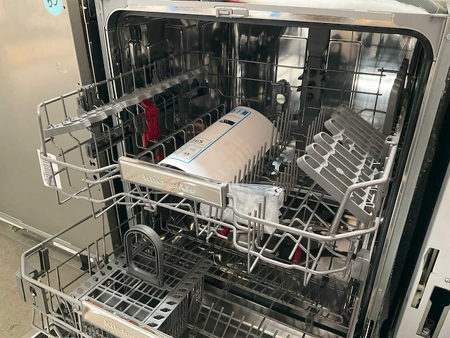 Kitchenaid inbouw vaatwasser met dynamic clean - afbeelding 2 van  13