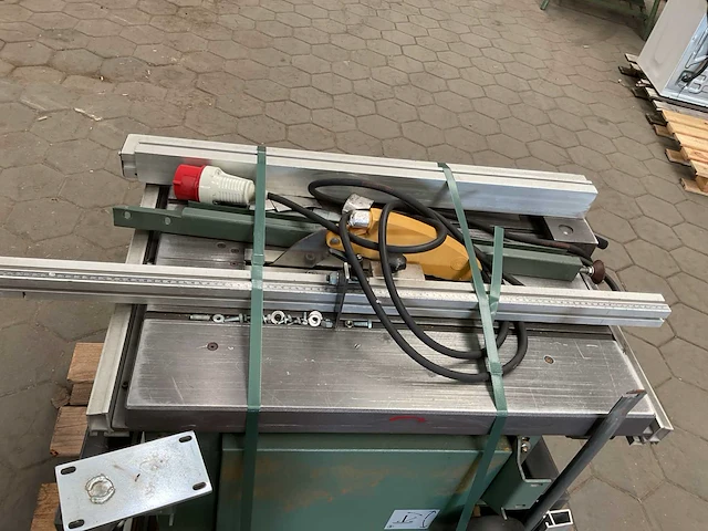 Kity 1619 afkortcirkelzaagmachine - afbeelding 6 van  6