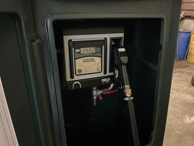 Kiwa 5500v diesel tank - afbeelding 9 van  12