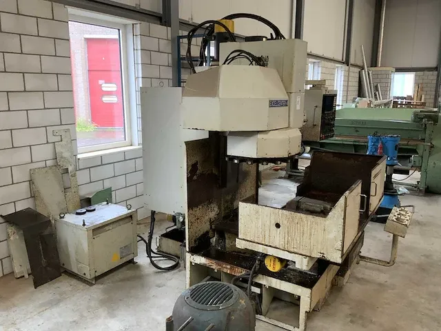 Kiwa excelcenter-4 cnc freesmachine - afbeelding 6 van  19