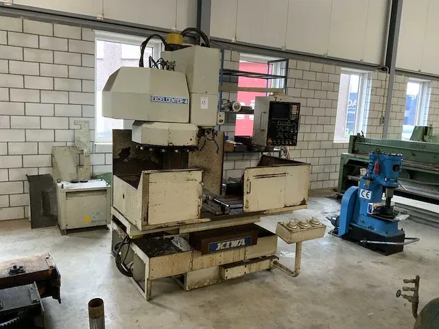 Kiwa excelcenter-4 cnc freesmachine - afbeelding 13 van  19