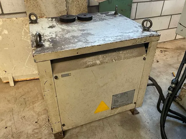 Kiwa excelcenter-4 verticale cnc-bewerkingscentrum - afbeelding 20 van  28