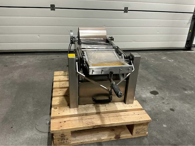Klappack fastpack tafelmodel verpakkingsmachine - afbeelding 2 van  9