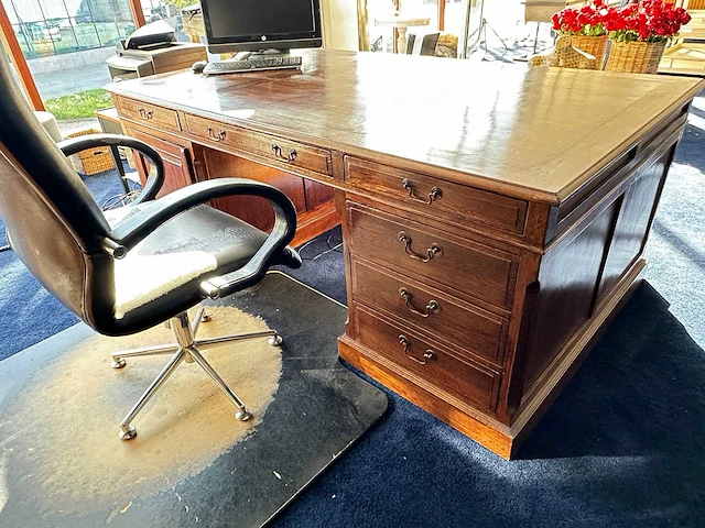 Klassiek engels bureau mahonie - afbeelding 3 van  6