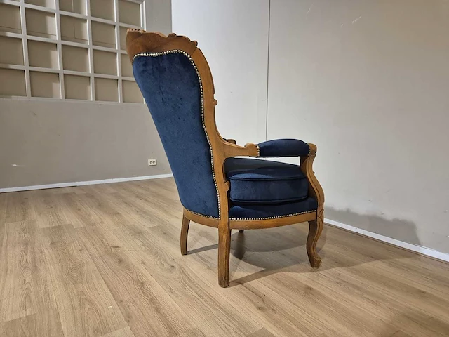 Klassieke - antieke - fauteuil - opnieuw bekleed - afbeelding 7 van  14