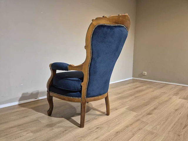 Klassieke - antieke - fauteuil - opnieuw bekleed - afbeelding 8 van  14