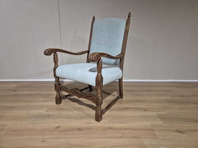 Klassieke - antieke - fauteuil - afbeelding 3 van  10