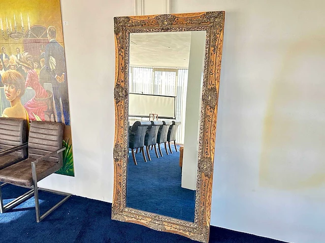 Klassieke facetgeslepen spiegel in houten lijst - afbeelding 1 van  4