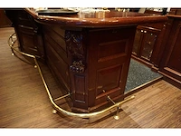 Klassieke horeca bar met messing voetsteun - afbeelding 3 van  12