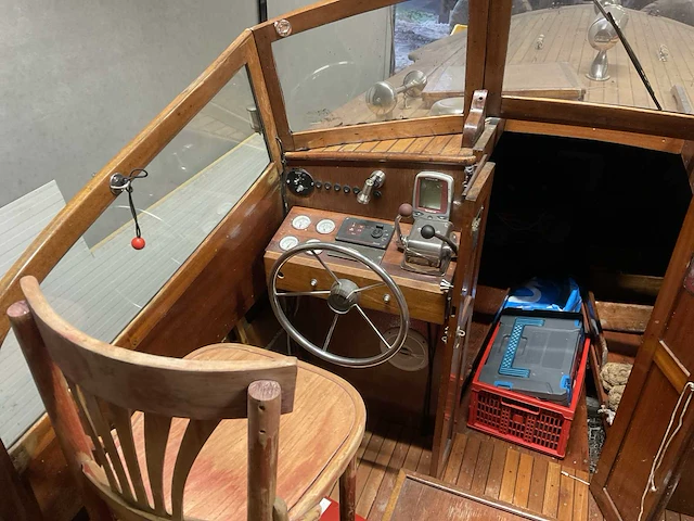 Klassieke kajuitboot / plezierjacht - afbeelding 15 van  34