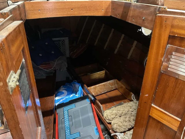 Klassieke kajuitboot / plezierjacht - afbeelding 18 van  34
