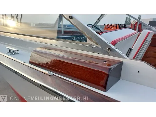 Klassieke motorboot chris craft, sea skiff ranger 21" 1964, rood, bouwjaar 1964 - afbeelding 37 van  84