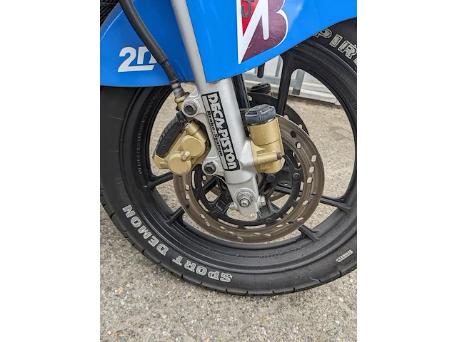Klassieke racemotor suzuki, rg250 tyga, bouwjaar 1986 - afbeelding 6 van  24