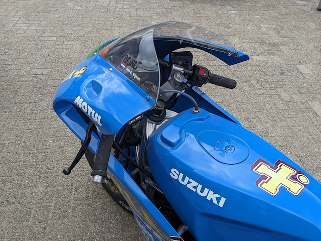 Klassieke racemotor suzuki, rg250 tyga, bouwjaar 1986 - afbeelding 15 van  24