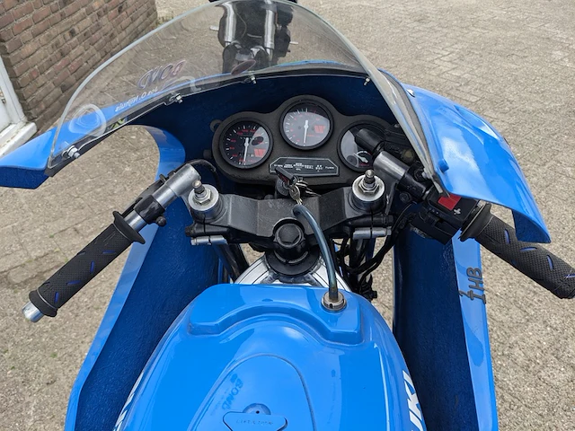 Klassieke racemotor suzuki, rg250 tyga, bouwjaar 1986 - afbeelding 20 van  24