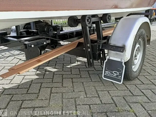 Klassieke speedboot (jaren 50/60) inclusief trailer, bruin - afbeelding 11 van  33