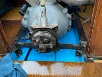 Klassieke speedboot (jaren 50/60) inclusief trailer, bruin - afbeelding 25 van  33