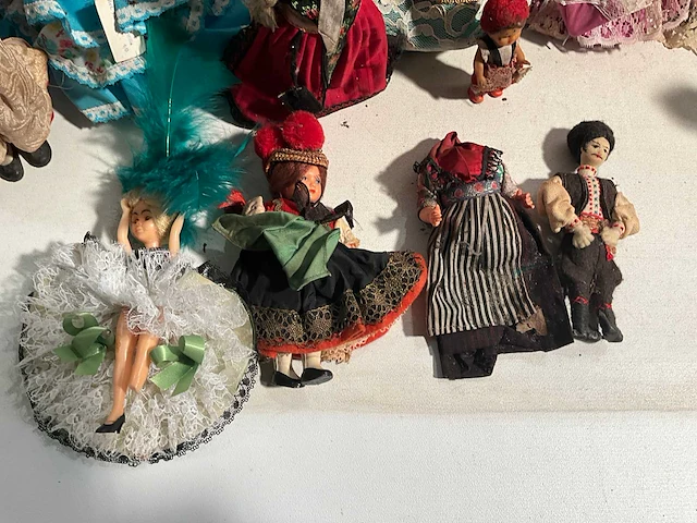 Klederdracht pop (17x) - afbeelding 5 van  5