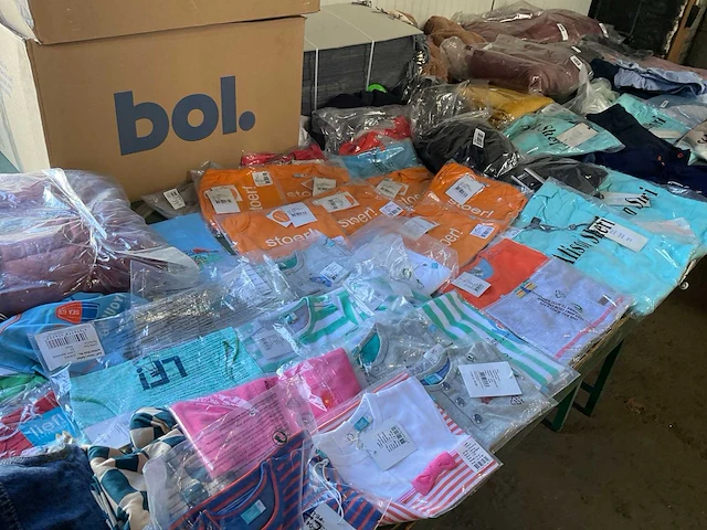 Kleding (500x) - afbeelding 20 van  25