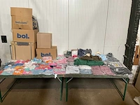 Kleding, schoenen & accessoires (1100x) - afbeelding 12 van  27
