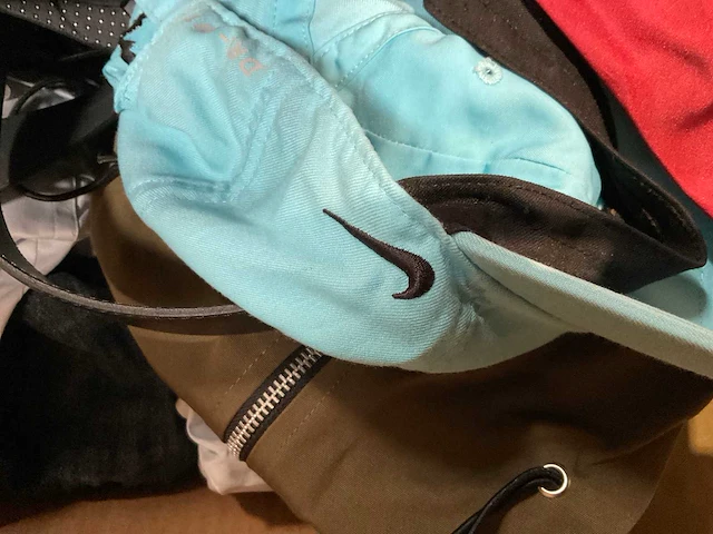Kleding, schoenen, accessoires (1250x) - afbeelding 30 van  32