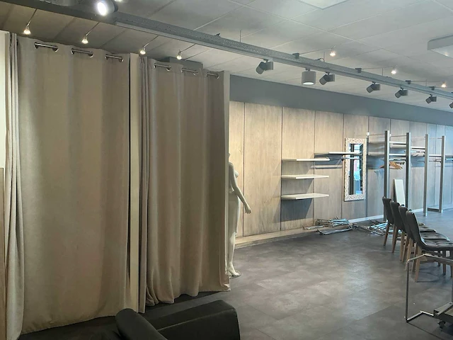 Kleding winkel inventaris - afbeelding 7 van  82