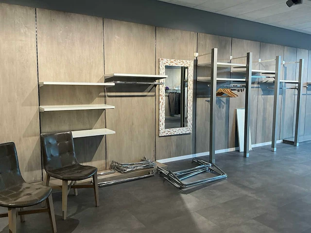 Kleding winkel inventaris - afbeelding 34 van  82