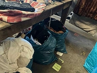 Kleding/consumentengoed - afbeelding 5 van  16