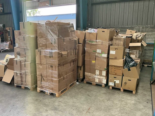 Kledinghanger, 30 pallets - afbeelding 6 van  8