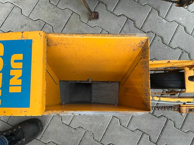 Kleine unicorn 3 bietenzaaier - afbeelding 7 van  17