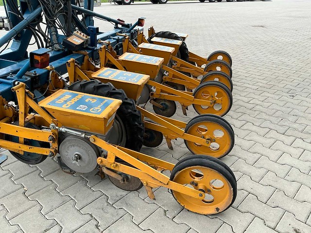 Kleine unicorn 3 bietenzaaier - afbeelding 16 van  17