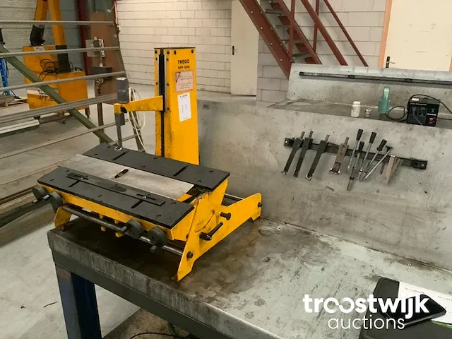 Klepdemontage apparaat - afbeelding 1 van  9