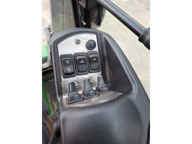 Klepelmaaier, roberine, f3, 2019 - afbeelding 6 van  33