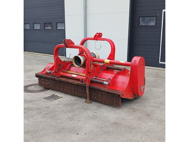 Klepelmaaier stepping m, rood - afbeelding 1 van  20