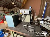 Kleppenslijpmachine