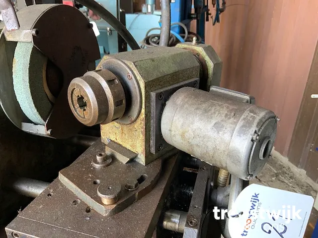 Kleppenslijpmachine - afbeelding 18 van  20