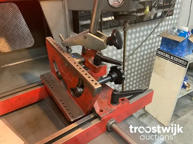 Klepzittingfreesmachine - afbeelding 2 van  17