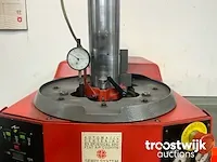 Klepzittingfreesmachine - afbeelding 14 van  17