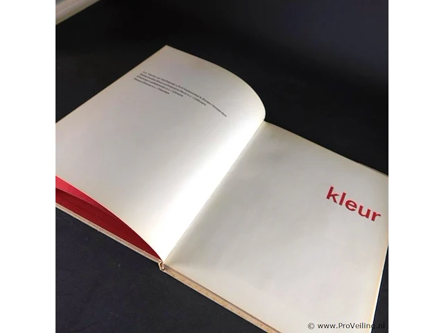 Kleur - afbeelding 1 van  5