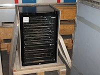 Klimaatkast husky. afmeting 55 cm x 54 cm x 83 cm. nieuw in transportkist - afbeelding 1 van  2