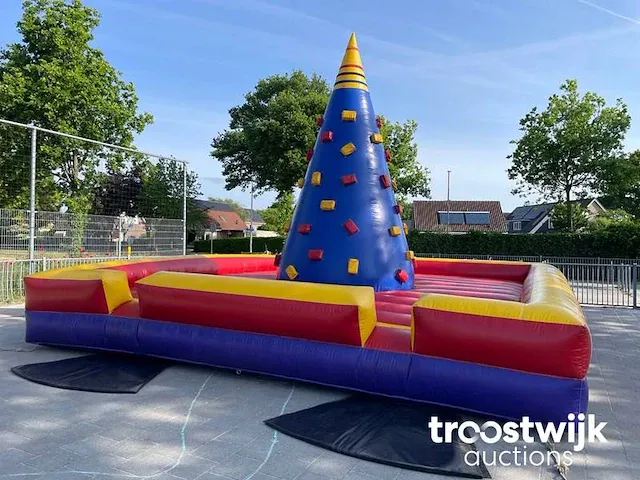 Klimtoren springkussen - afbeelding 1 van  8