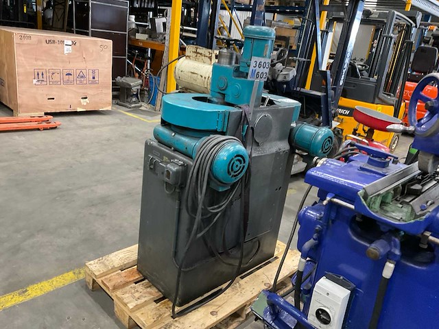 Klingelnberg rondslijpmachine - afbeelding 3 van  7