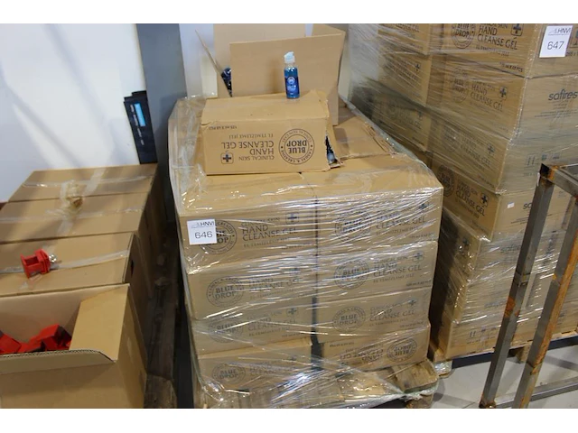 Klinische handgel. ruim 1500 flesjes 125 ml op pallet. - afbeelding 1 van  2