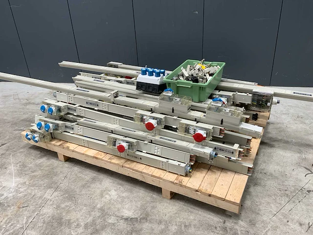 Klöckner-moeller 63a stroomspanningsrails ca 80m - afbeelding 2 van  8