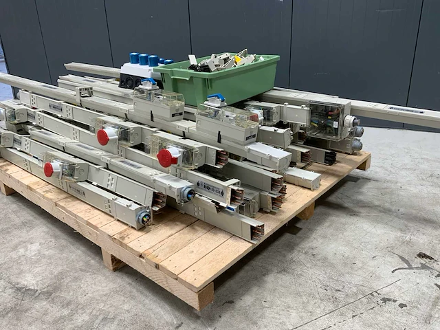 Klöckner-moeller 63a stroomspanningsrails ca 80m - afbeelding 3 van  8