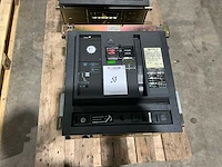 Klöckner moeller izm 32-1600 circuit breaker - afbeelding 1 van  5