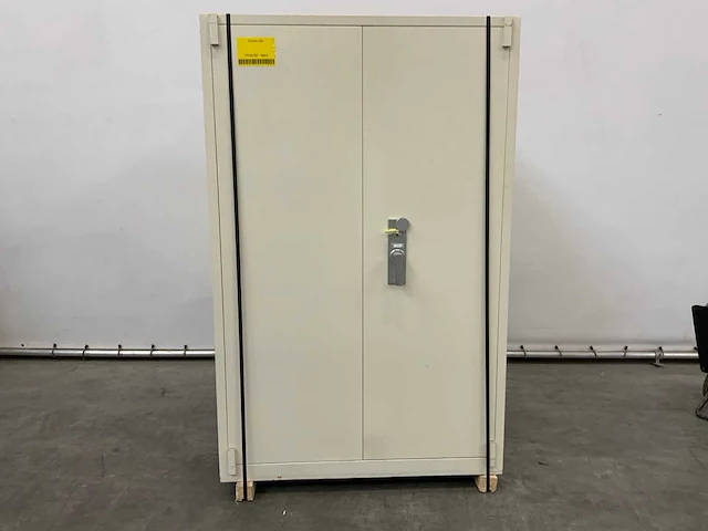 Kluis 1260x560x1950mm - afbeelding 1 van  3