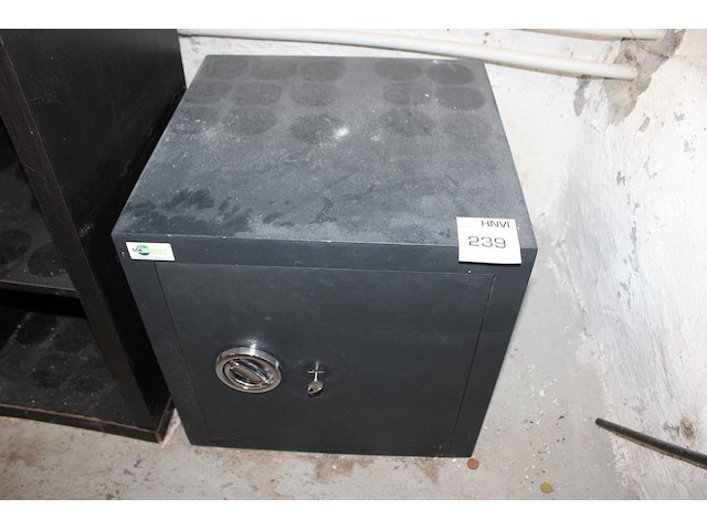 Kluis mb safety. afmeting 50 x 50 x 50 cm. - afbeelding 1 van  2